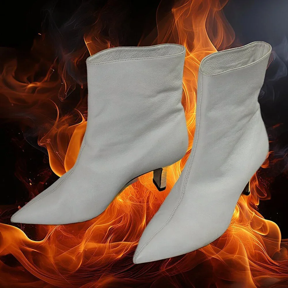 Paul Andrew Mangold Handmade Italy White Leather Bootie, Size 36.5  (US 6.5)